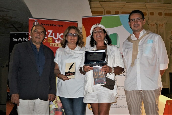 Riva Ligure: grande successo per Roberta Schira e Raffaella Fenoglio ospiti della rassegna Sale in Zucca Riva Ligure: grande successo per Roberta Schira e Raffaella Fenoglio ospiti della rassegna Sale in Zucca