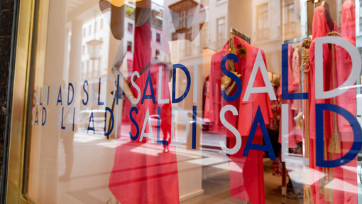 Saldi invernali al via il 5 gennaio a Imperia, per Confcommercio il 63 per cento degli italiani farà acquisti