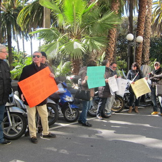 Sanremo: proteste dello Snalc oggi in Comune, intervento del nostro lettore Massimo Novero