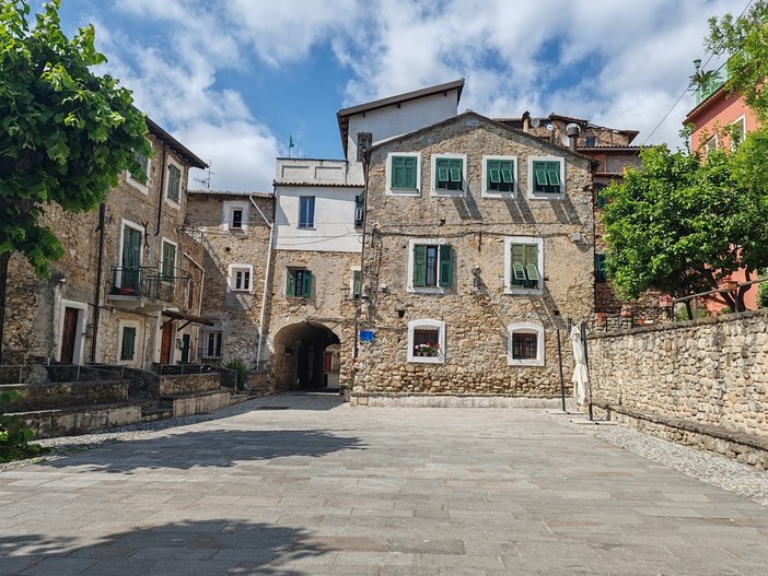 Vallecrosia: sabato prossimo nella città alta una serata conviviale in attesa della giornata di 'Santa Crescenza'