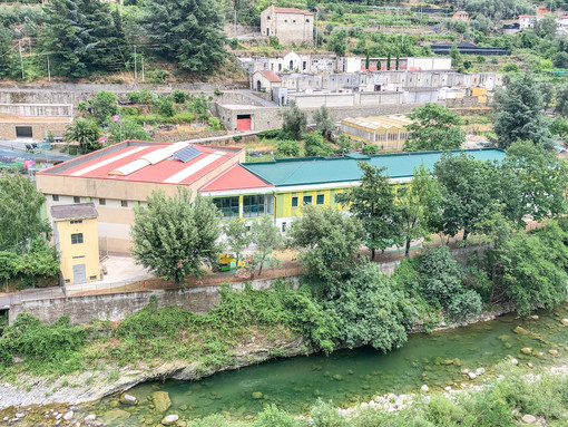 Lampadine a led e pannelli fotovoltaici per le scuole di Badalucco: l'amministrazione Orengo ottiene un importante finanziamento