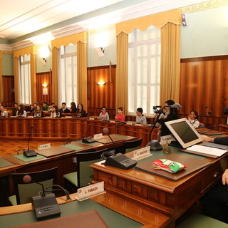 Sanremo: la differenziata vista dai giovani tra problemi e perplessità, le scuole incontrano le istituzioni (VIDEO INTERVISTA)