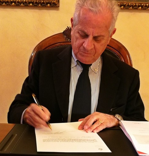 Coronavirus, Imperia: ordinanza del sindaco Scajola per la gestione dei rifiuti domestici delle persone positive in isolamento o quarantena