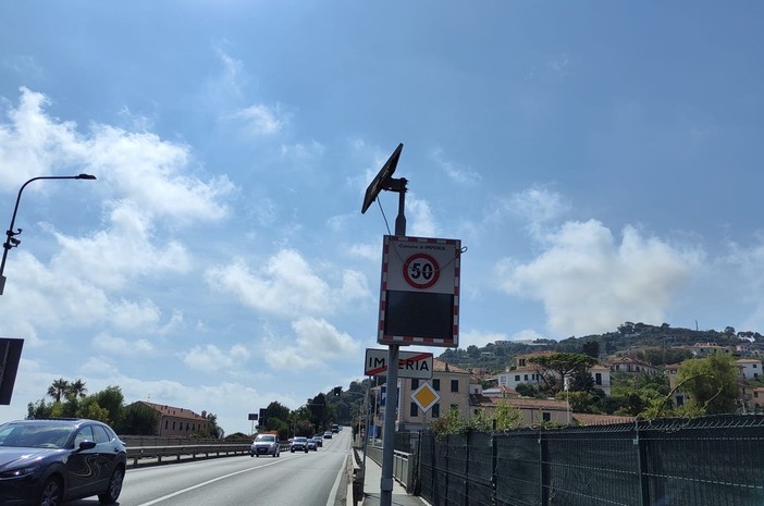 Imperia, l’autovelox della discordia per il vicesindaco Fossati serve per far rispettare il codice della strada Imperia, l’autovelox della discordia per il vicesindaco Fossati serve per far rispettare il codice della strada