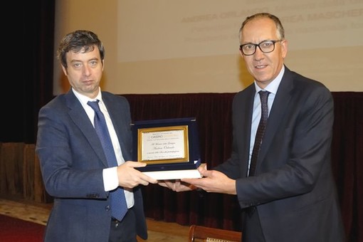 Sanremo: il Ministro della Giustizia Andrea Orlando ai Martedì Letterari, nel Teatro del Casinò gremito di ascoltatori Sanremo: il Ministro della Giustizia Andrea Orlando ai Martedì Letterari, nel Teatro del Casinò gremito di ascoltatori