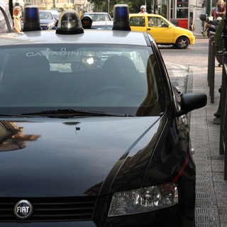 Sanremo: caccia a un magrebino e una romena che cercano di farsi aprire dagli anziani spacciandosi per controllori