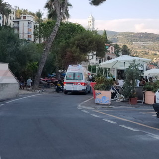Bordighera, bambina di 5 anni rischia di annegare: salvata da una guardia giurata