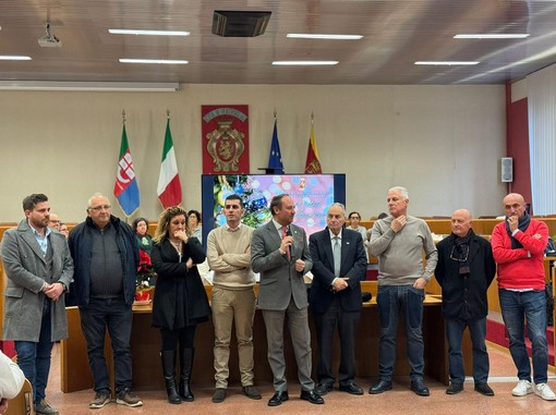 Ventimiglia, scambio di auguri in Comune. Di Muro: "Un’occasione preziosa di confronto e di ringraziamento" (Foto)