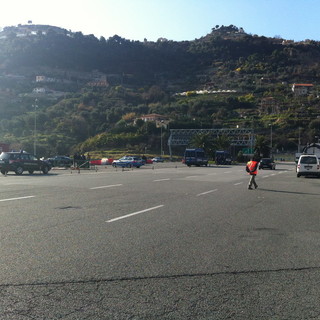 Ventimiglia: molti sequestri di auto della Polizia di Frontiera con targhe non regolari