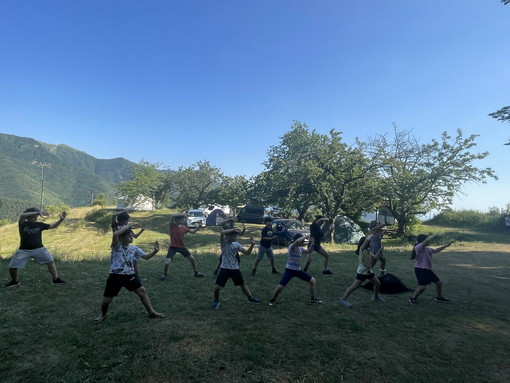 Sanremo, si conclude il campus estivo dell’Accademia Karate Taiji QiGong: quattro giorni di sport, natura e condivisione a Colle Langan