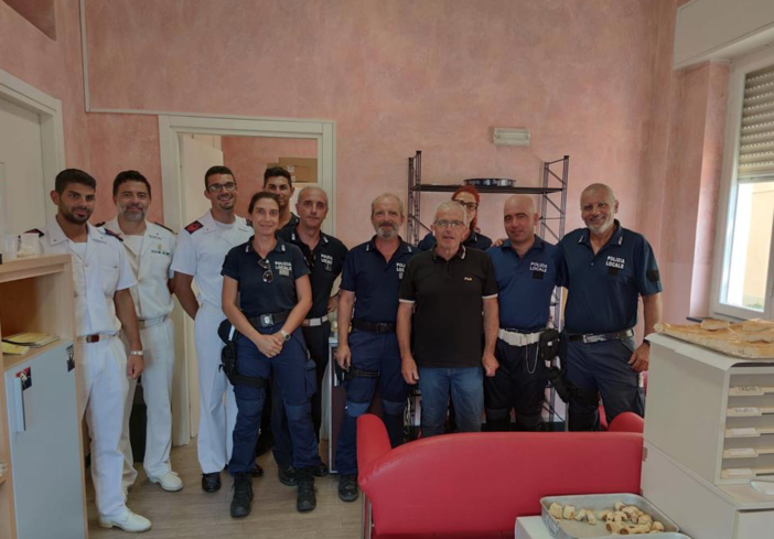 Santo Stefano al Mare: nuova sede per la Polizia Municipale e tre sequestri nell'ambito del progetto 'spiagge sicure' (Foto)