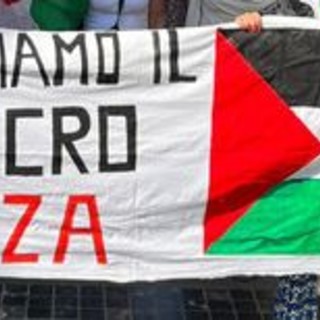 "Non possiamo rimanere indifferenti", flash mob per Gaza a Bordighera e a Ventimiglia "Non possiamo rimanere indifferenti", flash mob per Gaza a Bordighera e a Ventimiglia