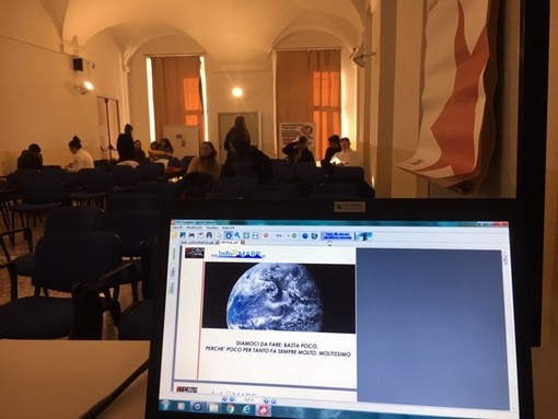 Studenti dell’I.I.S. ‘C.Colombo’ di Sanremo al progetto di alternanza scuola lavoro per il CMP-TRAIL di Imperia Studenti dell’I.I.S. ‘C.Colombo’ di Sanremo al progetto di alternanza scuola lavoro per il CMP-TRAIL di Imperia