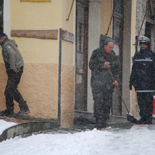 Triora ancora sotto la neve e nella morsa del ghiaccio, le foto di un lettore