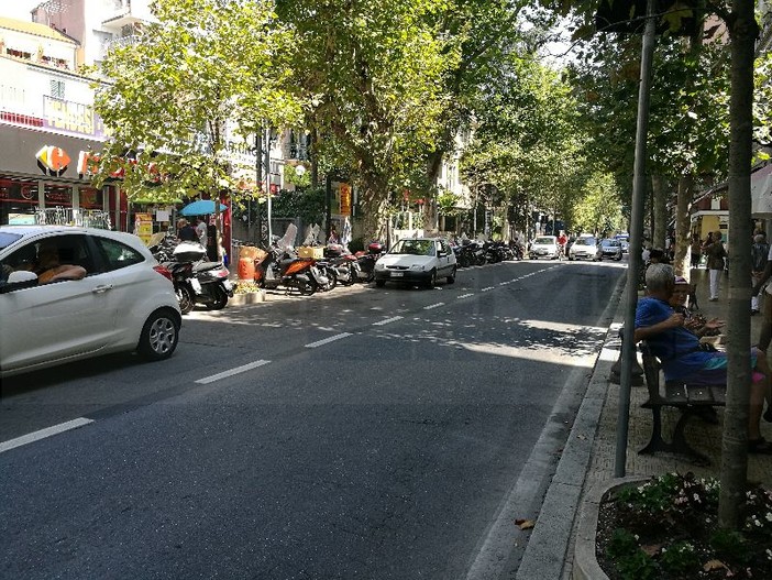 Sanremo: dea bendata bacia giocatore del SuperEnalotto, centrato un 5 da oltre 65mila euro Sanremo: dea bendata bacia giocatore del SuperEnalotto, centrato un 5 da oltre 65mila euro