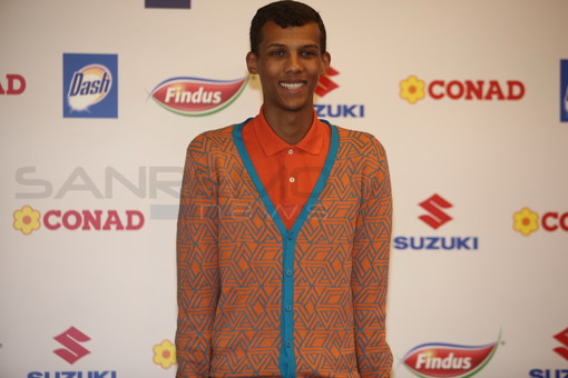 Stromae fotografato in sala stampa all'Ariston (foto Duilio Rizzo) Stromae fotografato in sala stampa all'Ariston (foto Duilio Rizzo)