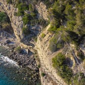 Ventimiglia, "Calandre il sentiero ritrovato" di Saverio Chiappalone in mostra a Cala del Forte