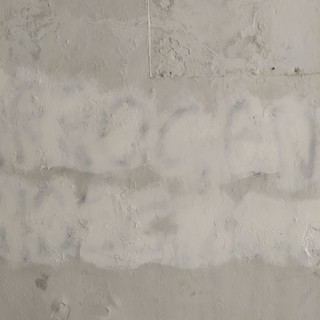 Imperia: scritte contro il sindaco Claudio Scajola all'ex stazione prima della cerimonia di inaugurazione della ciclabile (foto)