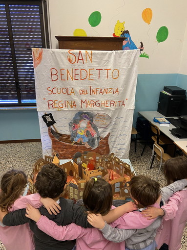 Taggia: le insegnanti e i bambini della scuola dell'infanzia Regina Margherita in visita all'ex Chiesa di Santa Teresa