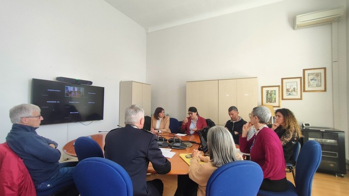 Sanremo, scontro in commissione sul carico e scarico di Piazza Nota. Tra tecnica e politica il nodo della fascia serale agita l'amministrazione