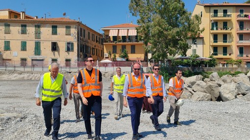 Passerella a Ventimiglia, primo sopralluogo di Regione Liguria. Giampedrone: "Cantiere con varie tappe, l'obiettivo è finire nel 2027" (Foto e video) Passerella a Ventimiglia, primo sopralluogo di Regione Liguria. Giampedrone: "Cantiere con varie tappe, l'obiettivo è finire nel 2027" (Foto e video)