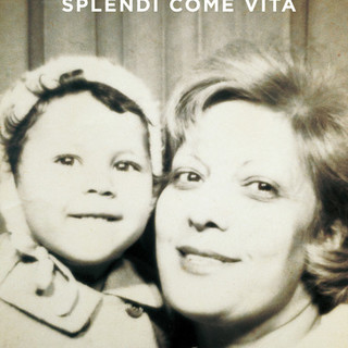 Intervista a Maria Grazia Calandrone, candidata al Premio Strega con “Splendi come vita” (Video) Intervista a Maria Grazia Calandrone, candidata al Premio Strega con “Splendi come vita” (Video)