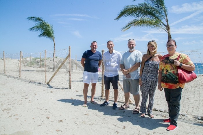 Arma di Taggia ha la sua spiaggia per cani: presentate le migliorie apportate a questo spazio ed il progetto con ENPA e Protezione Civile