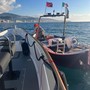 Taggia, anziano rischia di annegare in mare: salvato dal bagnino e portato in ospedale