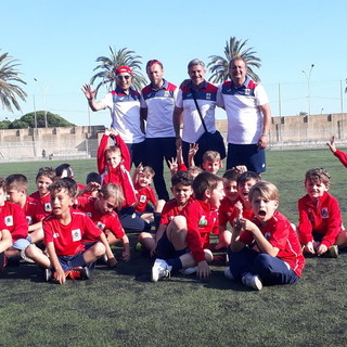 La scuola calcio dell’U.S.Dolceacqua (affiliata Genoa Future Football) rappresenta l’Italia al Torneo Internazionale di Mentone e conquista il podio