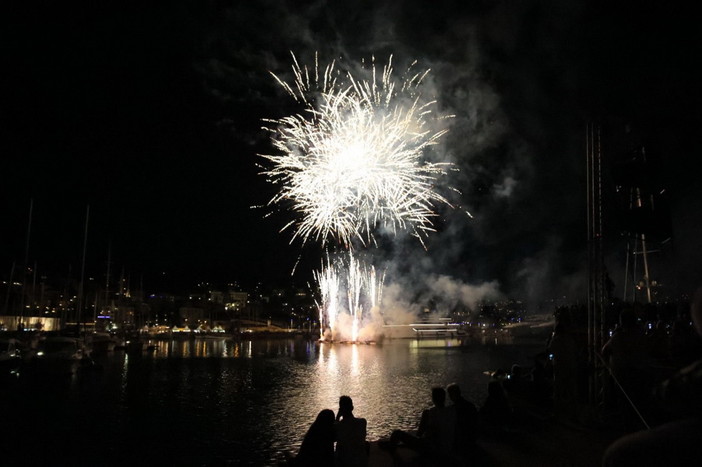 Spettacolo pirotecnico alle Vele d'Epoca di Imperia Spettacolo pirotecnico alle Vele d'Epoca di Imperia