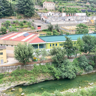 Lampadine a led e pannelli fotovoltaici per le scuole di Badalucco: l'amministrazione Orengo ottiene un importante finanziamento Lampadine a led e pannelli fotovoltaici per le scuole di Badalucco: l'amministrazione Orengo ottiene un importante finanziamento