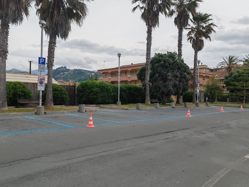 Vallecrosia, rifacimento della segnaletica orizzontale: cambia la viabilità