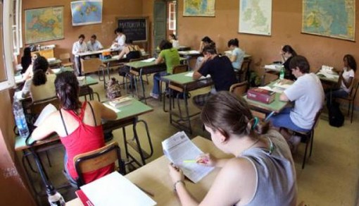 Ventimiglia: pochi alunni per l’anno della Maturità, studenti del Marco Polo costretti a “cercarsi un’altra sistemazione” Ventimiglia: pochi alunni per l’anno della Maturità, studenti del Marco Polo costretti a “cercarsi un’altra sistemazione”
