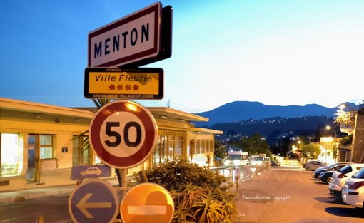 In Francia aumenta la benzina ma i farmaci sono meno cari: in tanti vanno in farmacia a Mentone