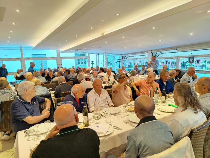 Sanremo: momento amarcord Carlin's Boys, oltre un centinaio gli over 60 partecipanti all'incontro (Foto)