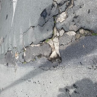 Viabilità a Sanremo, "salita Melandri è un disastro": la segnalazione (Foto)