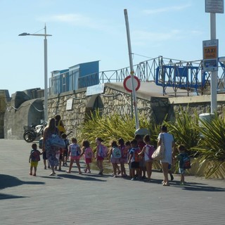 Pontedassio, prosegue la scuola materna estiva: coinvolti 20 bambini provenienti anche dai paesi vicini (foto) Pontedassio, prosegue la scuola materna estiva: coinvolti 20 bambini provenienti anche dai paesi vicini (foto)