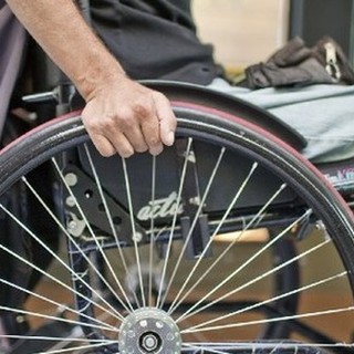 Sanremo: 63enne invalido al 100% abbandonato dopo un litigio da moglie e figlie chiede aiuto