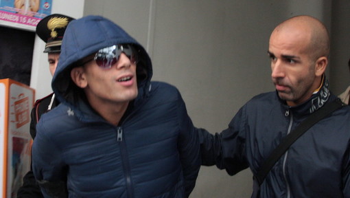 Sanremo: nel pomeriggio odierno, i Carabinieri arrestano spacciatore di droga tunisino Sanremo: nel pomeriggio odierno, i Carabinieri arrestano spacciatore di droga tunisino