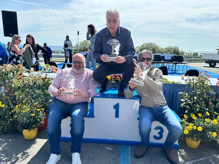 Corso Fiorito 2024: il carro di Pompeiana si aggiudica il primo premio del 'Sanremo IN fiore & Outdoor' (foto) Corso Fiorito 2024: il carro di Pompeiana si aggiudica il primo premio del 'Sanremo IN fiore & Outdoor' (foto)