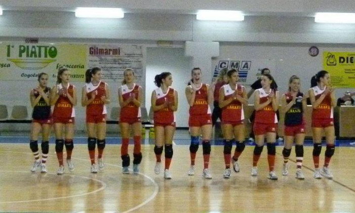 Pallavolo: bella vittoria in trasferta delle ragazze del Salli's Bordighera a Finale Ligure Pallavolo: bella vittoria in trasferta delle ragazze del Salli's Bordighera a Finale Ligure