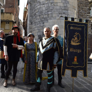 Ventimiglia: trasferta a Genova per il Sestiere Burgu per l'evento "I chiostri del tempo di Colombo" Ventimiglia: trasferta a Genova per il Sestiere Burgu per l'evento "I chiostri del tempo di Colombo"