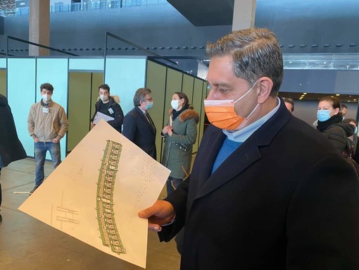 Vaccino anti-covid: da lunedì 2mila dosi al giorno alla fiera di Genova: l'hub più grande della Liguria (foto)