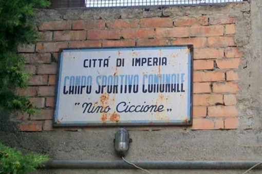 L'emiro era uno scherzo, i lettori lo avevano capito. L'amore per l'Imperia calcio è ancora una realtà