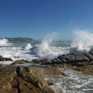 Bordighera pronta per l’estate: spiagge sistemate, Arziglia riqualificata e nuovi servizi sul litorale
