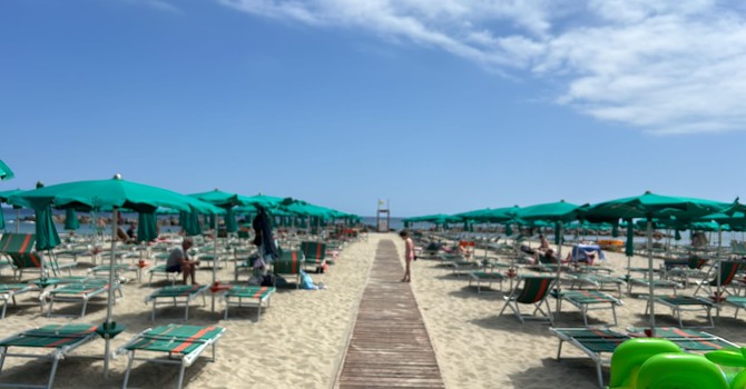 Taggia, bando per le concessioni balneari: 12 stabilimenti in gara. Conio: “Nessun aumento dei canoni, puntiamo su qualità e investimenti”