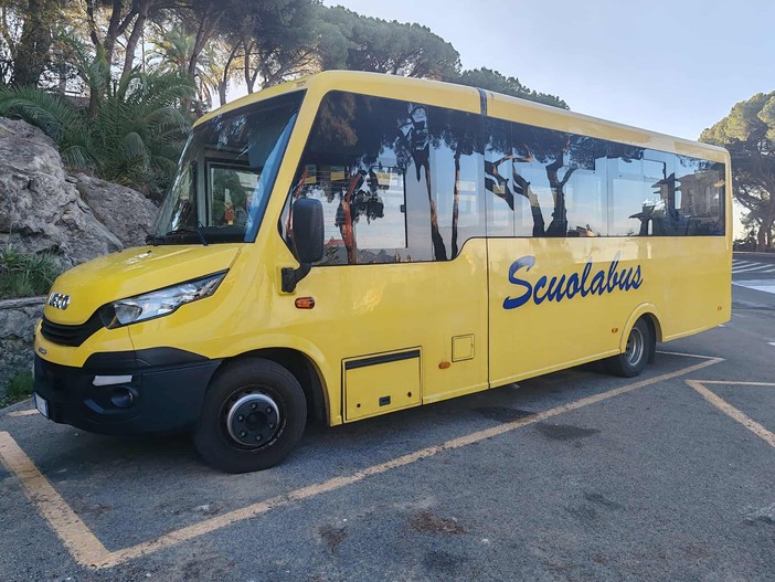 Trasporto scolastico, Bordighera rinnova la convenzione con Vallebona
