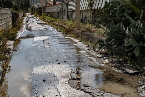 Sanremo: strada vicinale Valle Armea di nuovo allagata, l'ultima riparazione appena 20 giorni fa