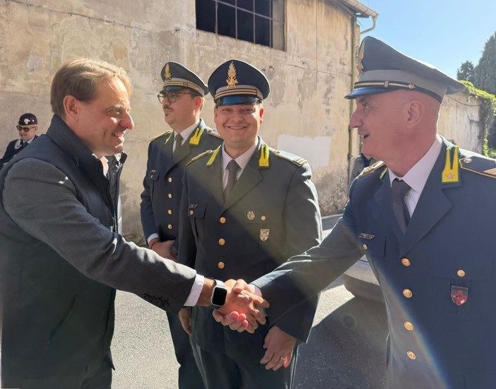 L'assessore regionale Scajola al ricordo dei militari della Guardia di finanza di Sanremo (foto) L'assessore regionale Scajola al ricordo dei militari della Guardia di finanza di Sanremo (foto)