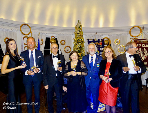 Sanremo: grande partecipazione alla serata per gli Auguri di Natale del Lions Club